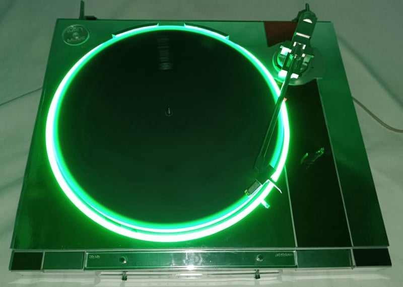 Music and Light Turntable