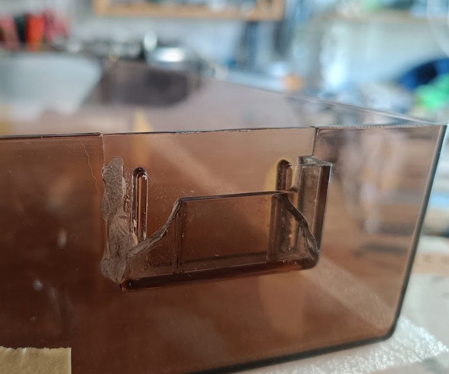 Repairing dust cover